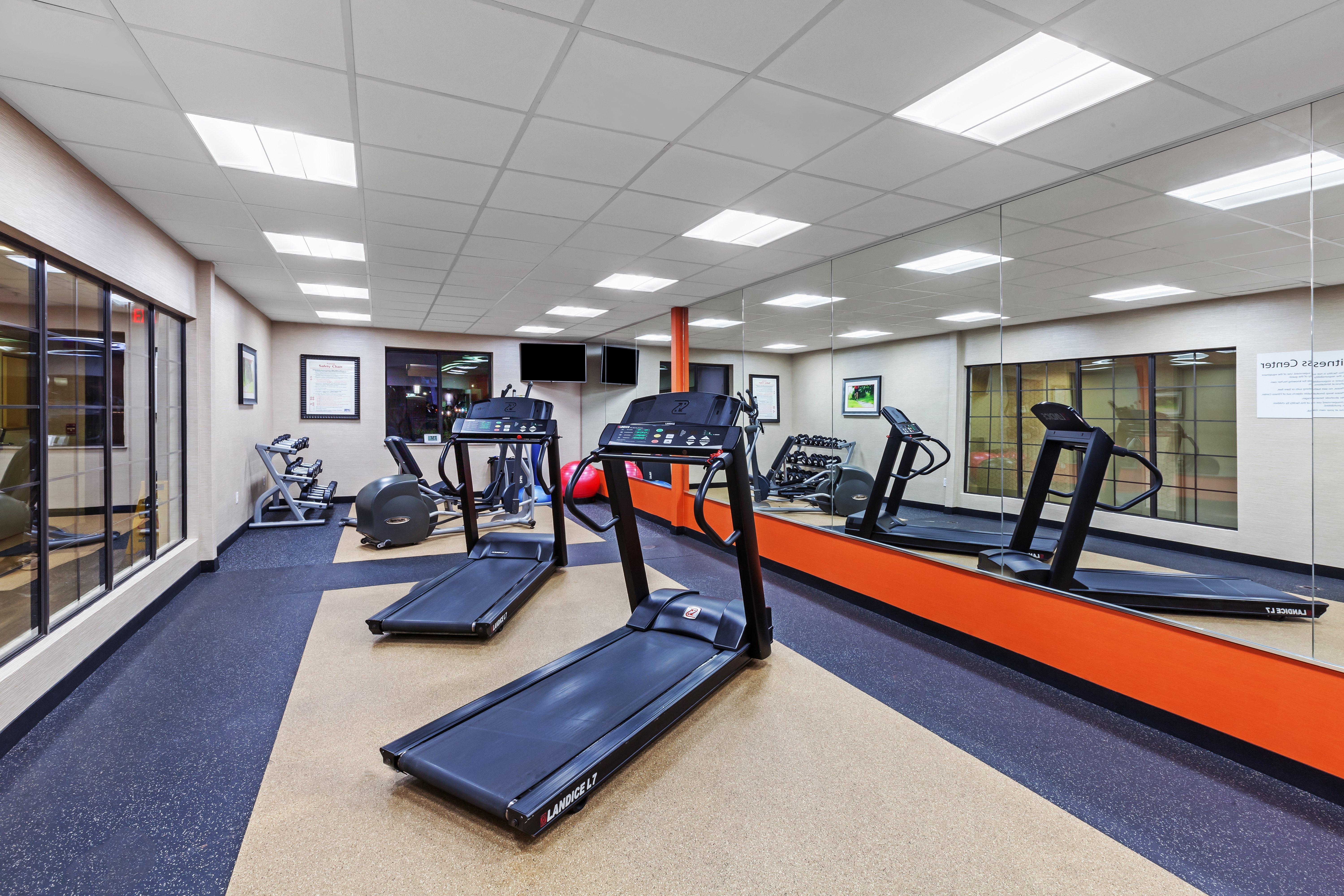 Holiday Inn Express & Suites Houston East By Ihg Экстерьер фото