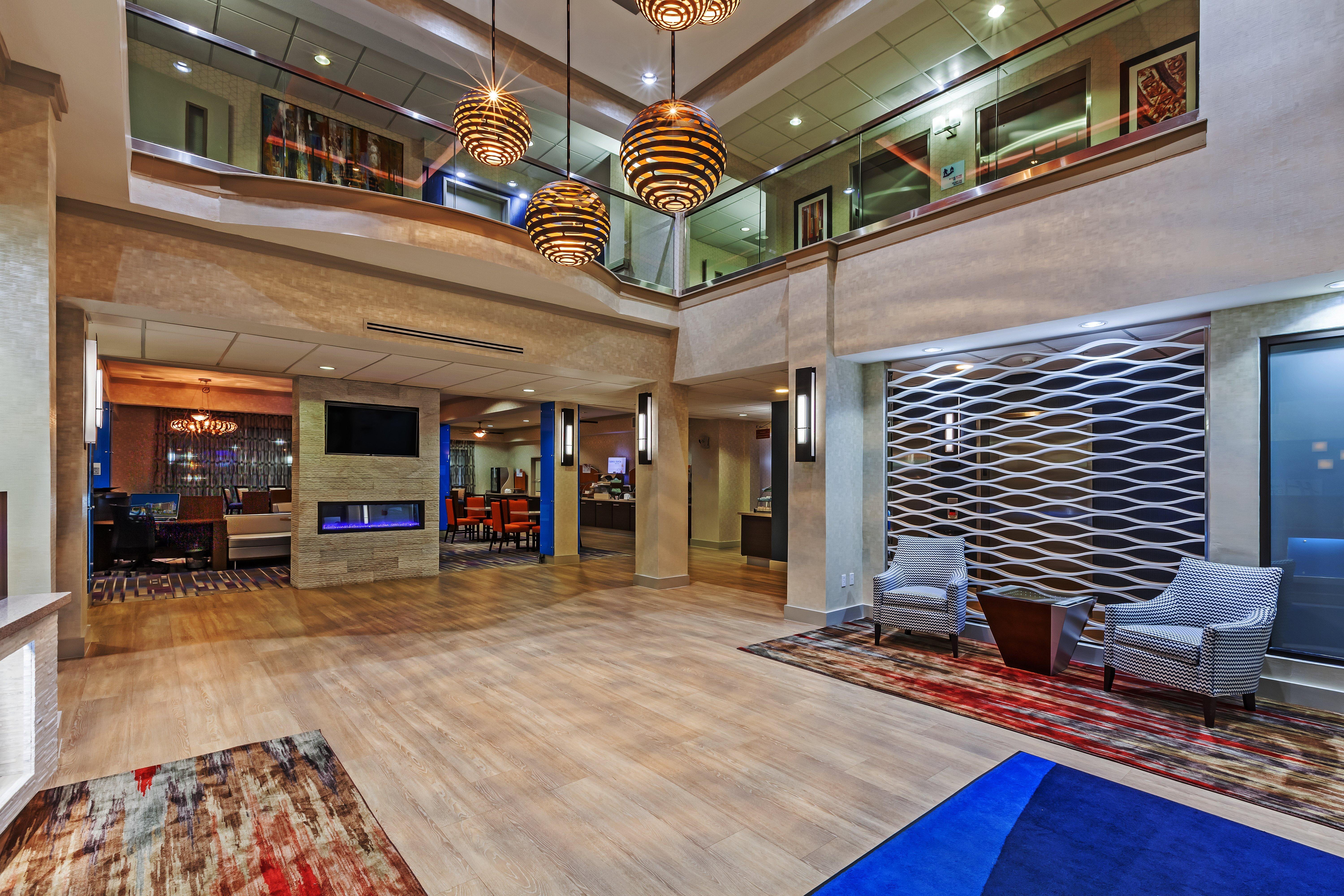 Holiday Inn Express & Suites Houston East By Ihg Экстерьер фото