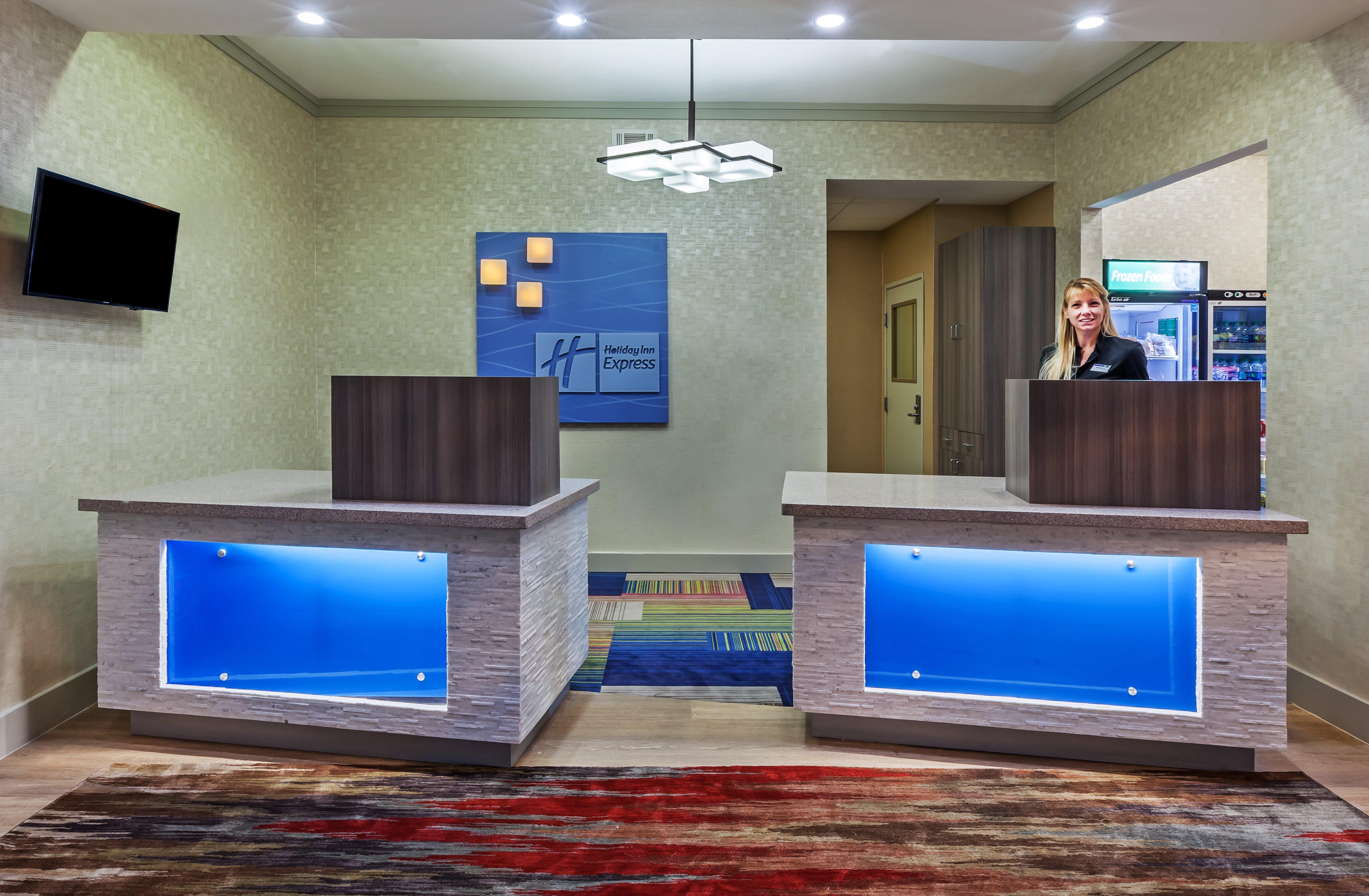 Holiday Inn Express & Suites Houston East By Ihg Экстерьер фото