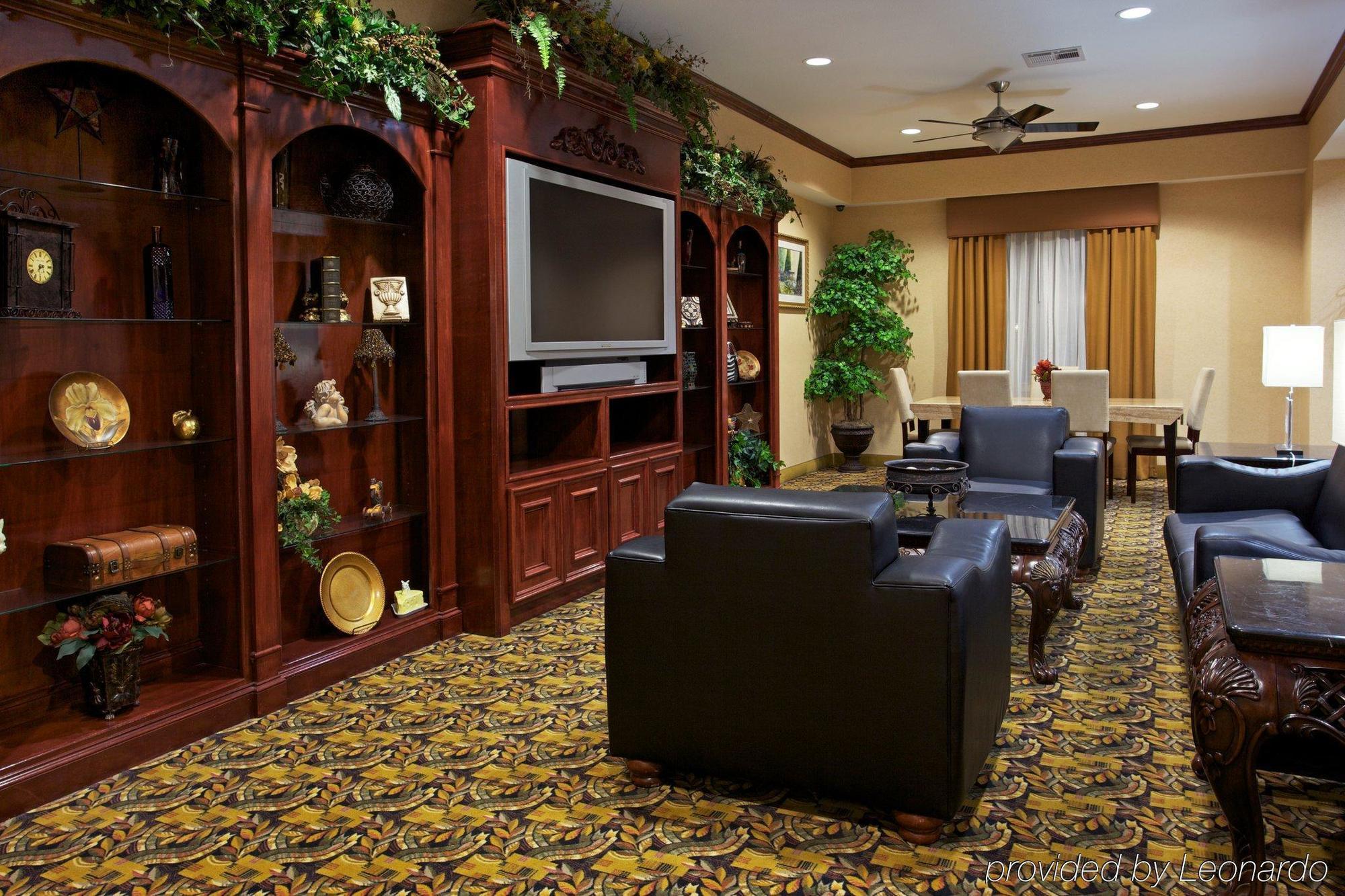Holiday Inn Express & Suites Houston East By Ihg Интерьер фото