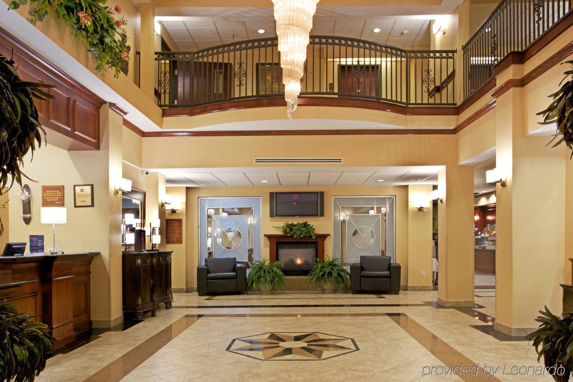 Holiday Inn Express & Suites Houston East By Ihg Интерьер фото