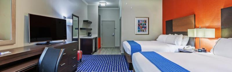 Holiday Inn Express & Suites Houston East By Ihg Экстерьер фото