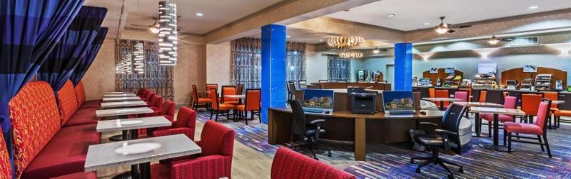 Holiday Inn Express & Suites Houston East By Ihg Экстерьер фото