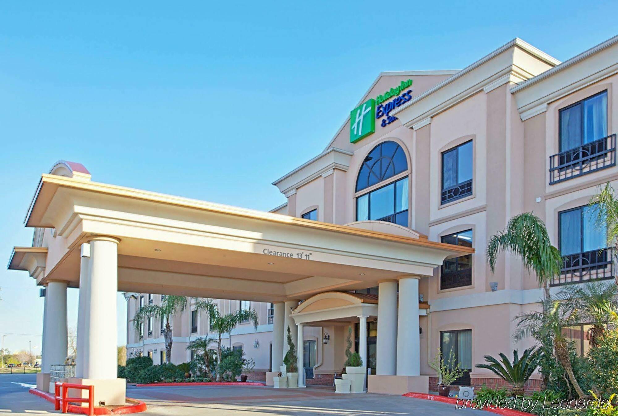Holiday Inn Express & Suites Houston East By Ihg Экстерьер фото